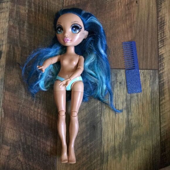 Rainbow High Skyler Bradshaw Fashion Doll with comb - Picture 2 of 4